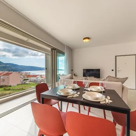 Seaside Elegance Apartment Komiza