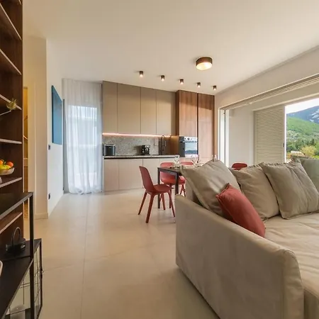 Appartamento Seaside Elegance