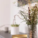 Seaside Elegance * Komiza